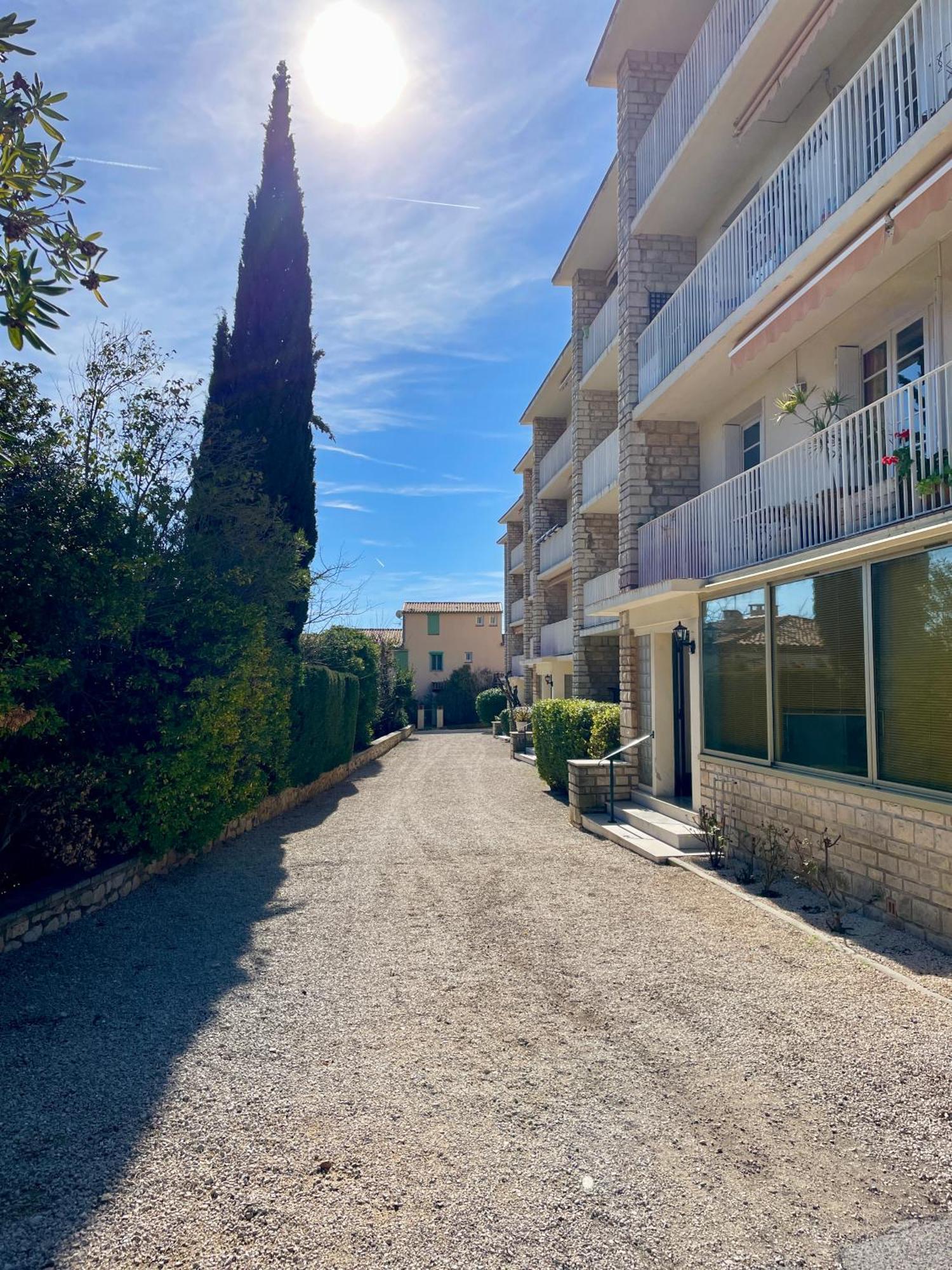 Au Coeur Et Au Calme De Bandol, Parking Et Climatisation公寓 外观 照片